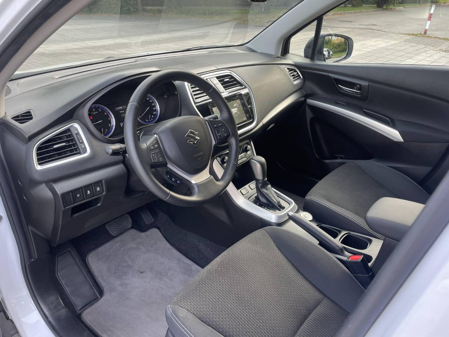 Suzuki SX4 S-Cross 1.4 BoosterJet Premium A/T 4WD