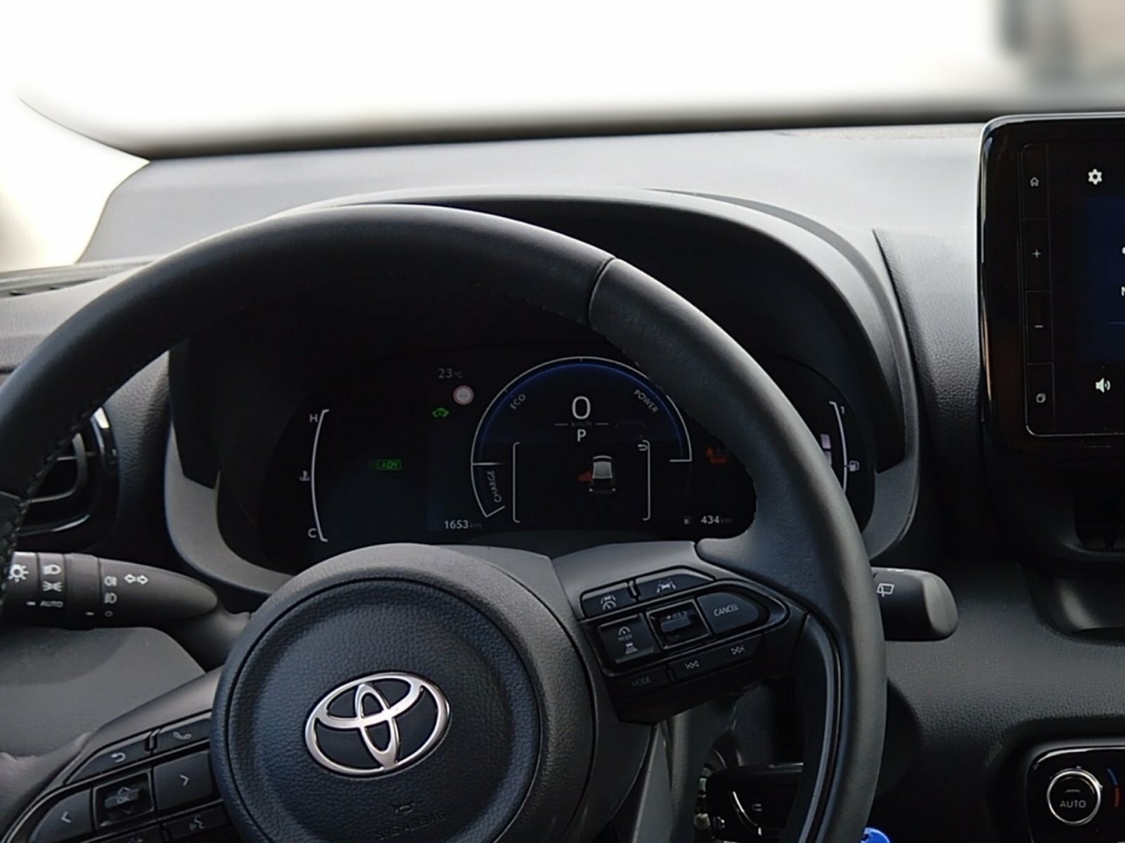 Osobné a úžitkové autá Toyota Yaris MY25, 5-dv., 1.5 Dynamic Force Hybrid 116 k, Prevodovka s plynul