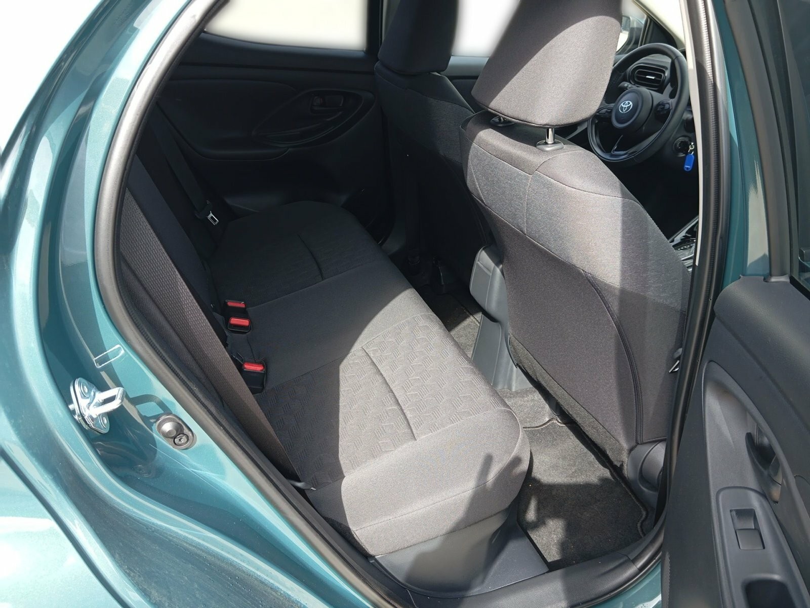 Osobné a úžitkové autá Toyota Yaris MY25, 5-dv., 1.5 Dynamic Force Hybrid 116 k, Prevodovka s plynul