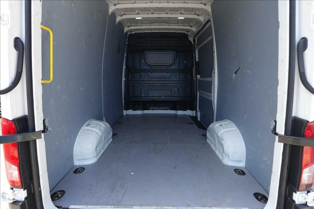 Volkswagen Crafter 2, 0 TDi  L2H2 KLIMA
