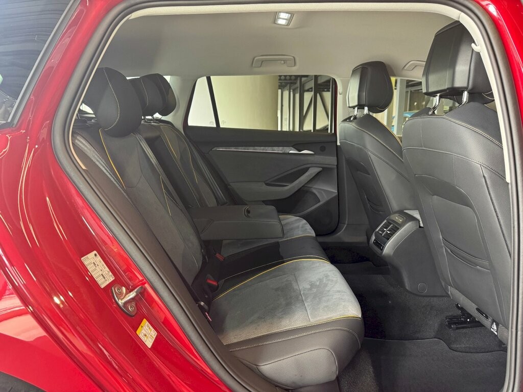 Škoda Superb Combi Selection 2.0 TDI