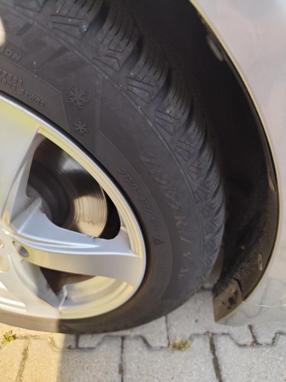 Toyota Avensis Combi Combi 110kw Automat