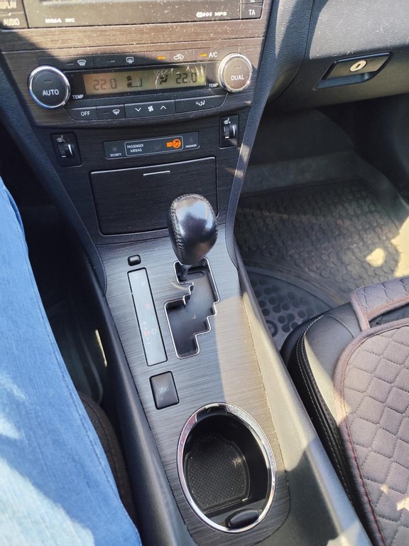 Toyota Avensis Combi Combi 110kw Automat