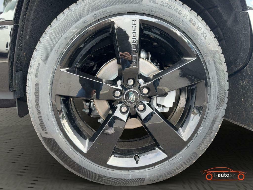 Land Rover Defender 110 3.0 Diesel D250 X-Dynamic HSE