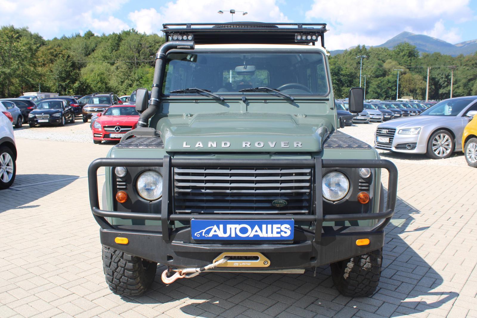 Land Rover Defender 2,4 TDCi 90 kW 110 SW 4x4