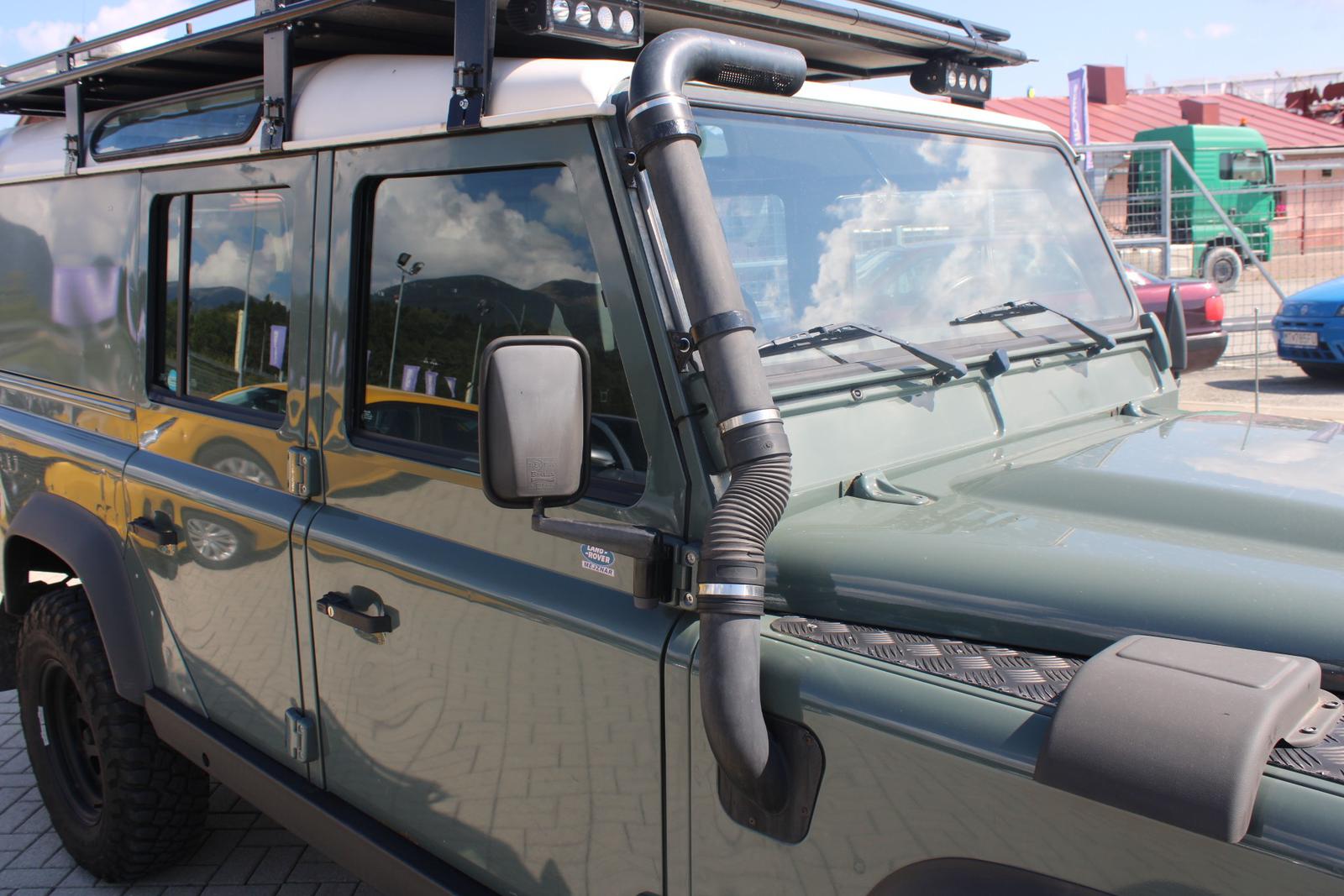 Land Rover Defender 2,4 TDCi 90 kW 110 SW 4x4