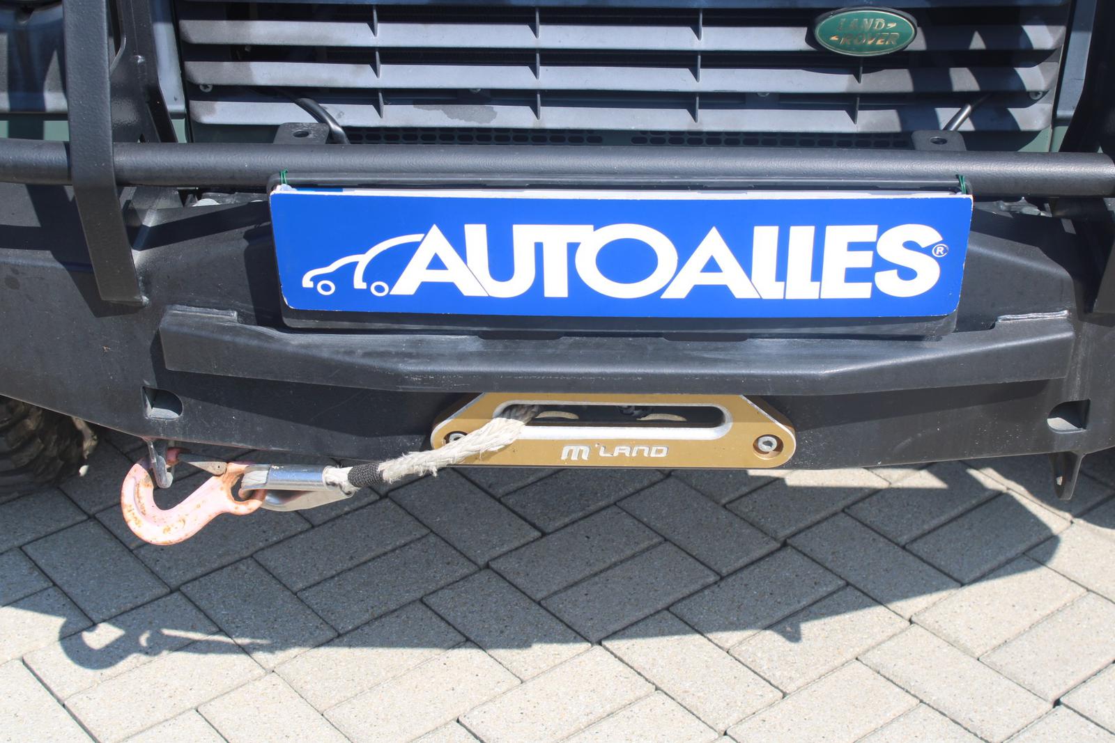 Land Rover Defender 2,4 TDCi 90 kW 110 SW 4x4