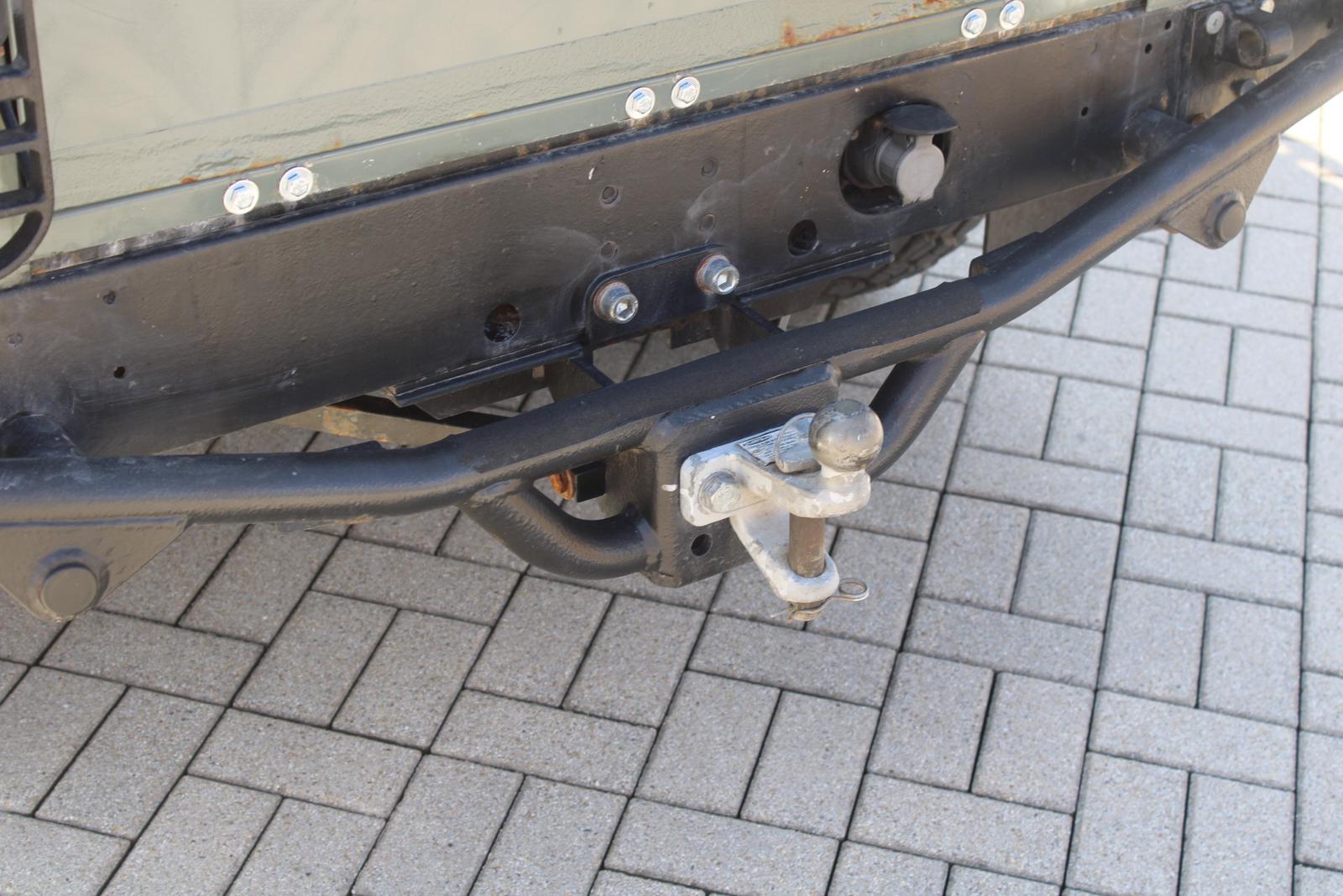 Land Rover Defender 2,4 TDCi 90 kW 110 SW 4x4