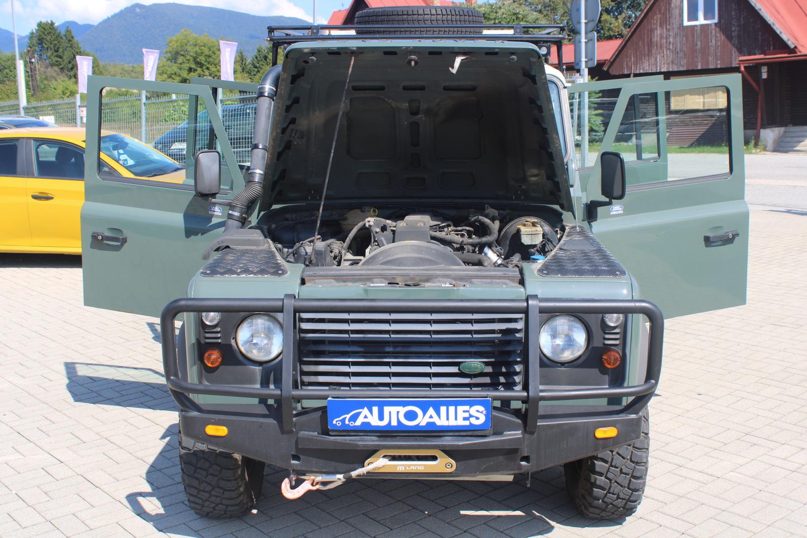Land Rover Defender 2,4 TDCi 90 kW 110 SW 4x4