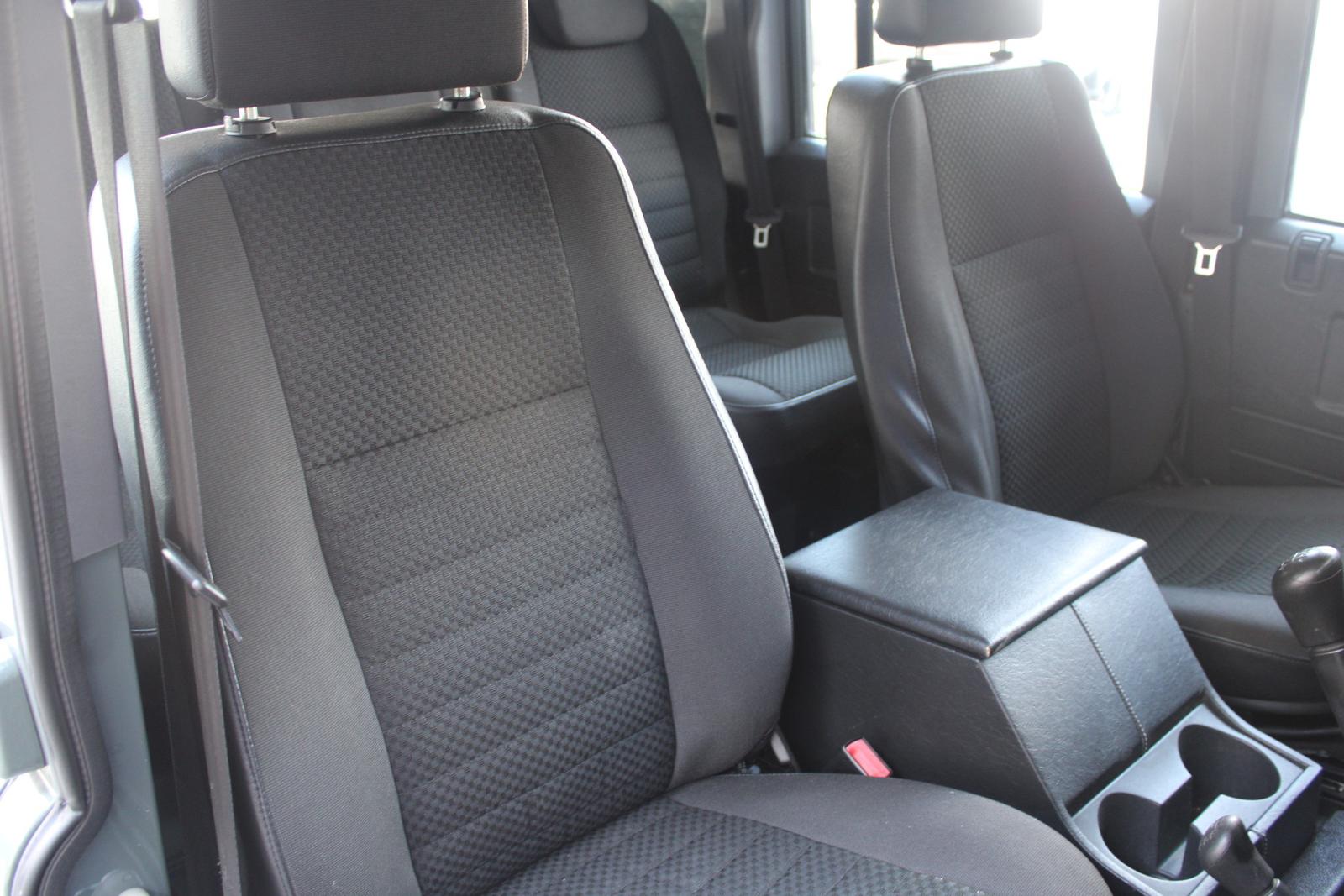 Land Rover Defender 2,4 TDCi 90 kW 110 SW 4x4