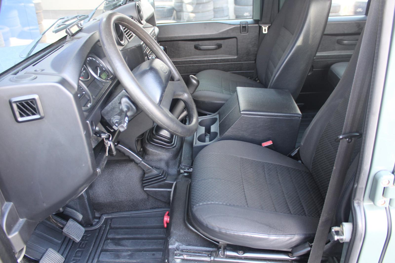 Land Rover Defender 2,4 TDCi 90 kW 110 SW 4x4