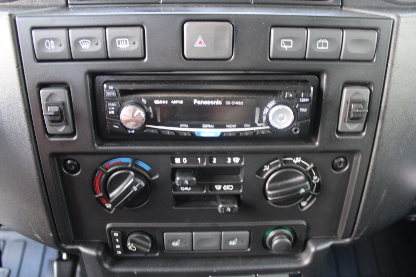 Land Rover Defender 2,4 TDCi 90 kW 110 SW 4x4