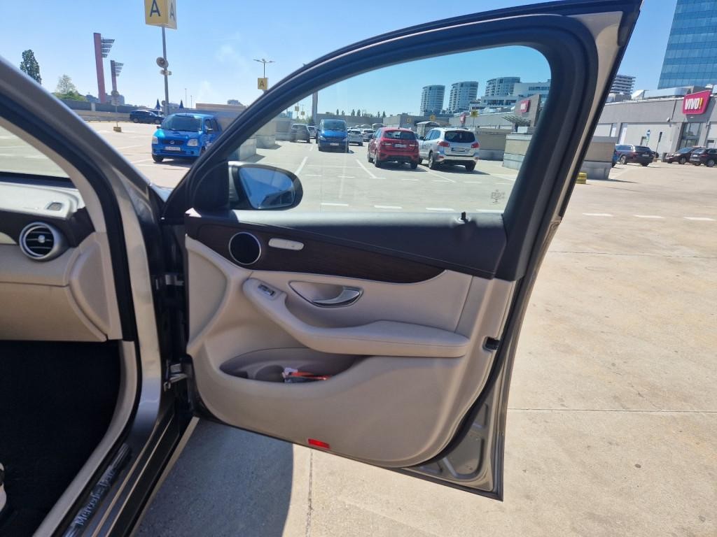 Mercedes GLC 200 4MATIC A/T