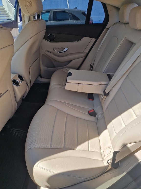 Mercedes GLC 200 4MATIC A/T