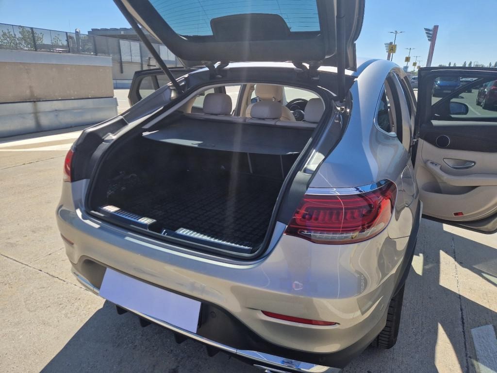 Mercedes GLC 200 4MATIC A/T