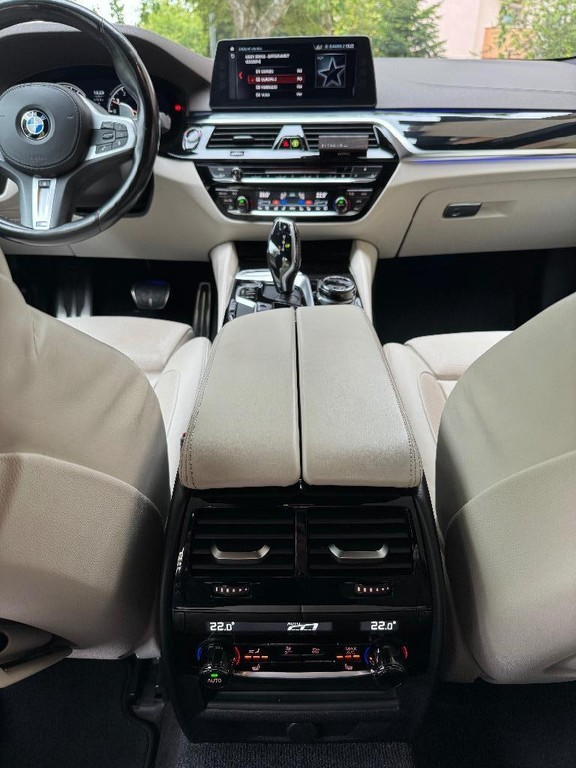 BMW M5 50i xDrive A/T