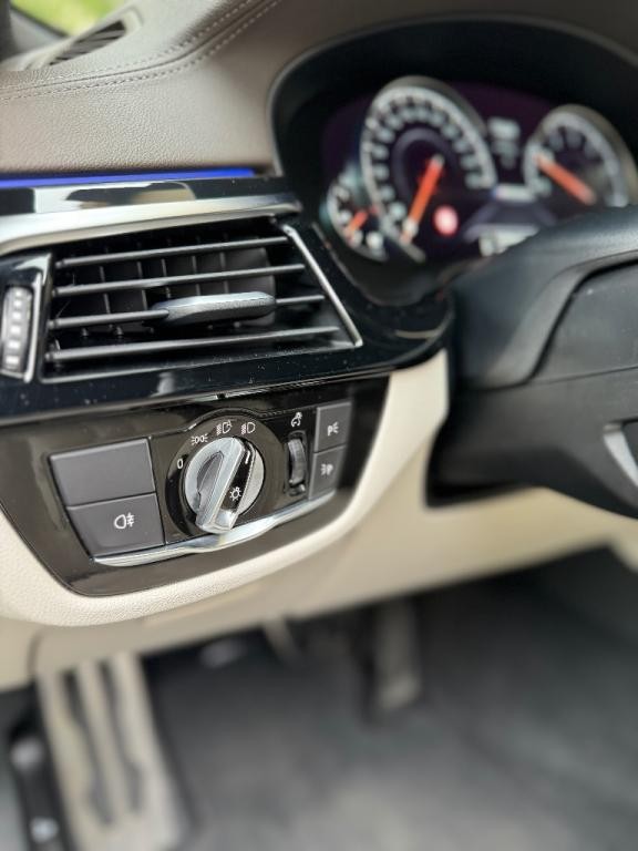 BMW M5 50i xDrive A/T