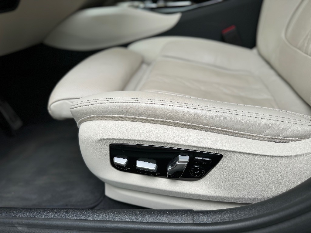 BMW M5 50i xDrive A/T