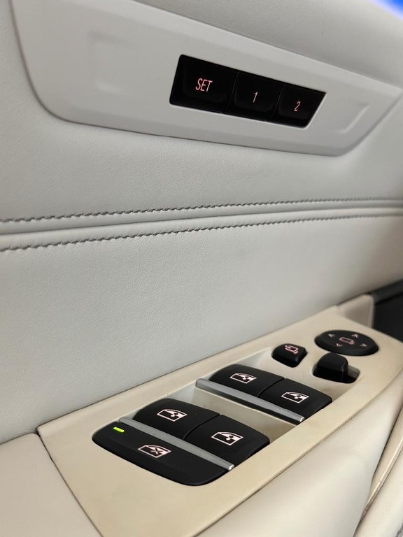 BMW M5 50i xDrive A/T