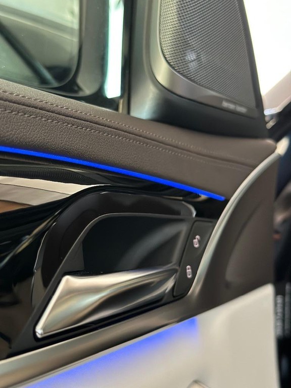 BMW M5 50i xDrive A/T