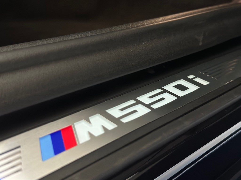 BMW M5 50i xDrive A/T