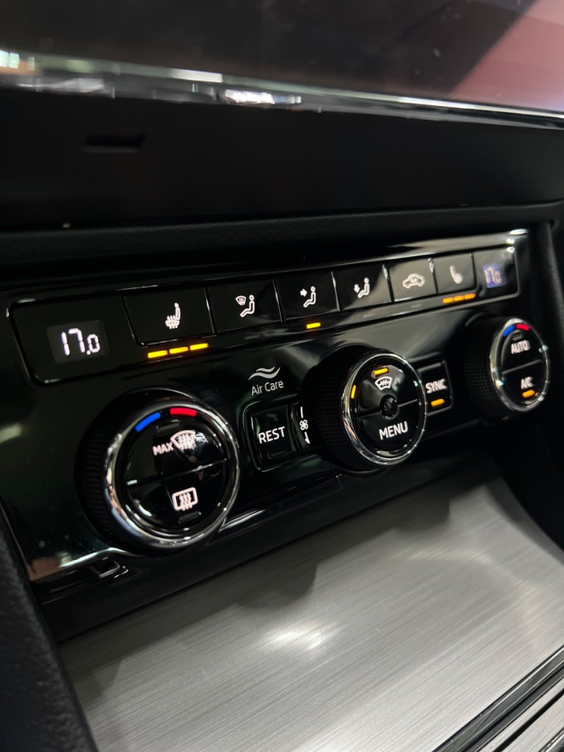 Škoda Superb Combi 2.0 TDI SCR Style DSG