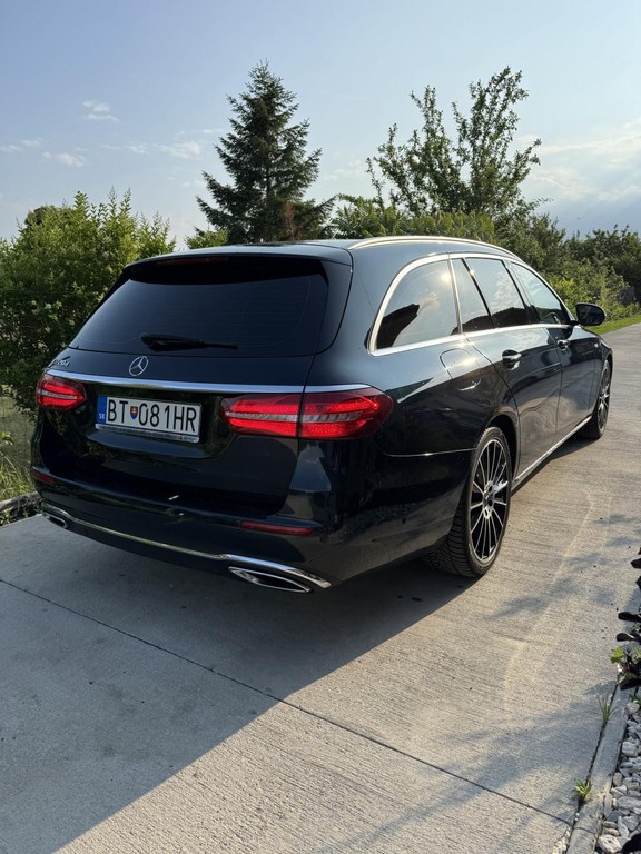 Mercedes E trieda 220 d A/T