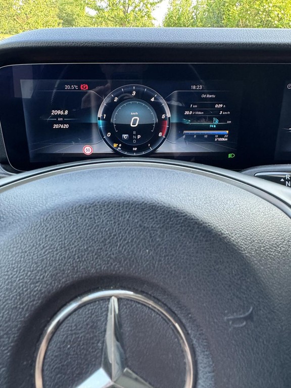 Mercedes E trieda 220 d A/T