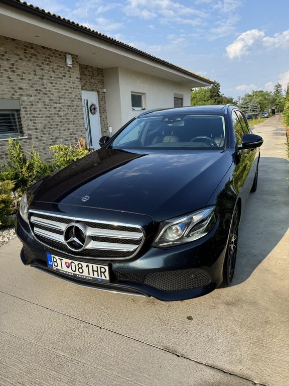 Mercedes E trieda 220 d A/T