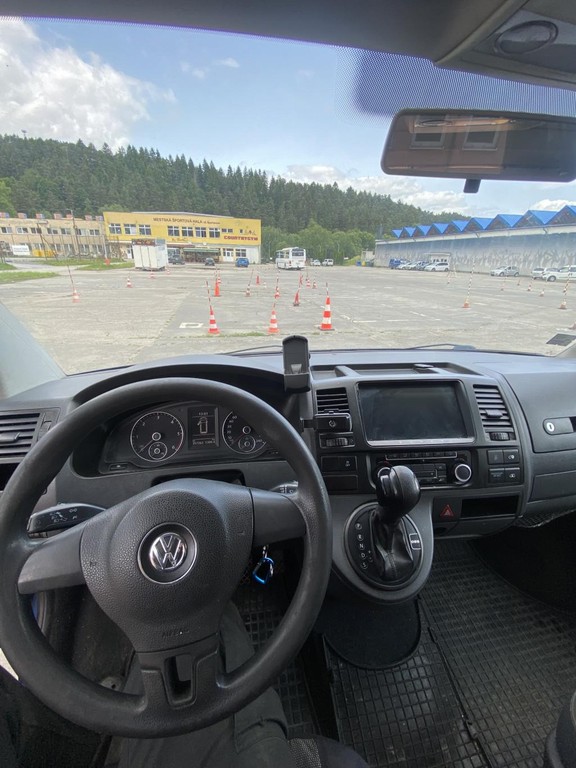 Volkswagen T6 Caravelle Van 103kw Automat