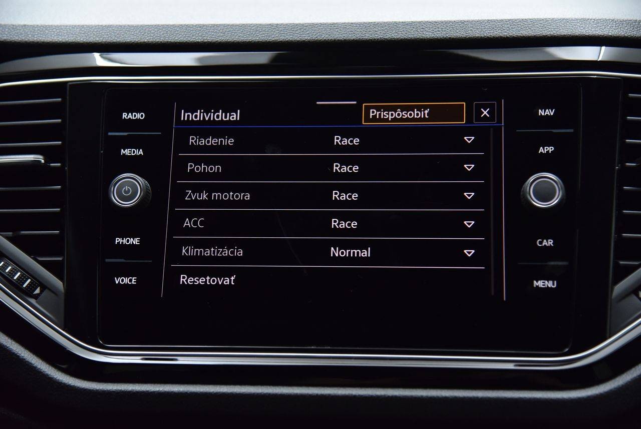 Volkswagen T-Roc 2.0 TSI R 4Motion DSG, LED, Kamera, Ťažné, Virtual, ACC, Mŕtvy Uhol