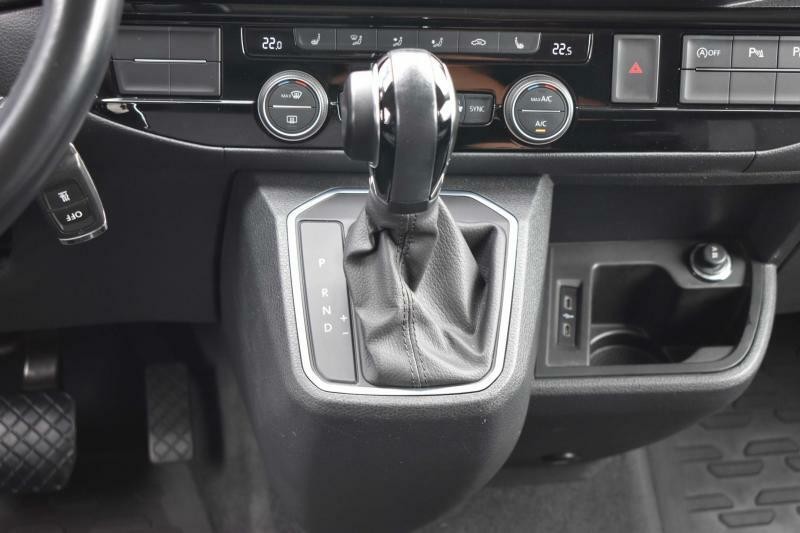Volkswagen Multivan 2.0TDI*BULLI*TAŽNÉ*WEBASTO*ČR*