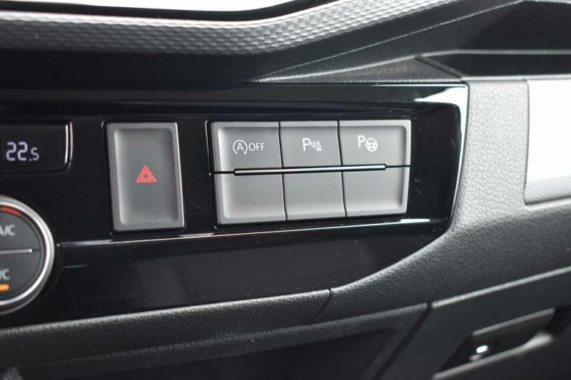 Volkswagen Multivan 2.0TDI*BULLI*TAŽNÉ*WEBASTO*ČR*