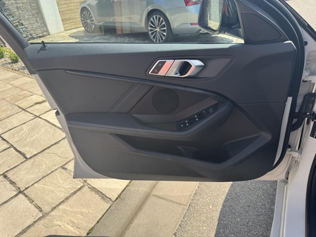 BMW rad 1 120i A/T