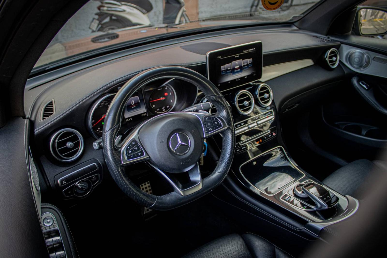 Mercedes-Benz GLC SUV 250d 4MATIC A/T