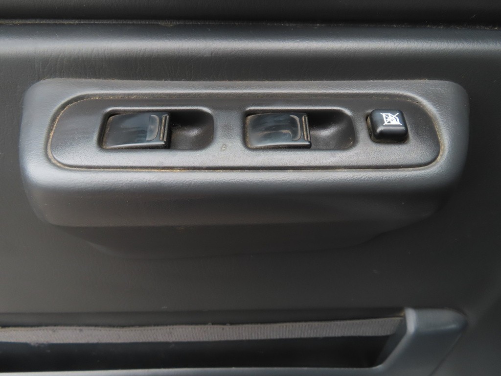 Suzuki Jimny 1.3 16V Vyhř. sedaček