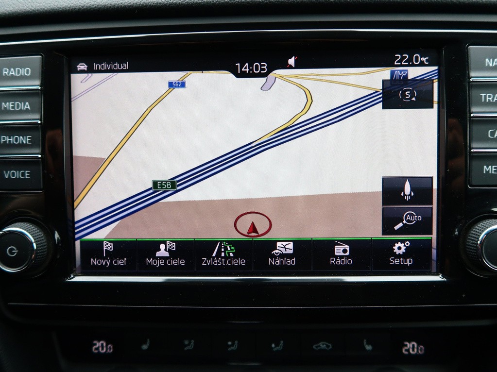 Skoda Octavia Combi . Scout 2.0 TDI Automat, Serv.kniha, Navigácia, Xenóny