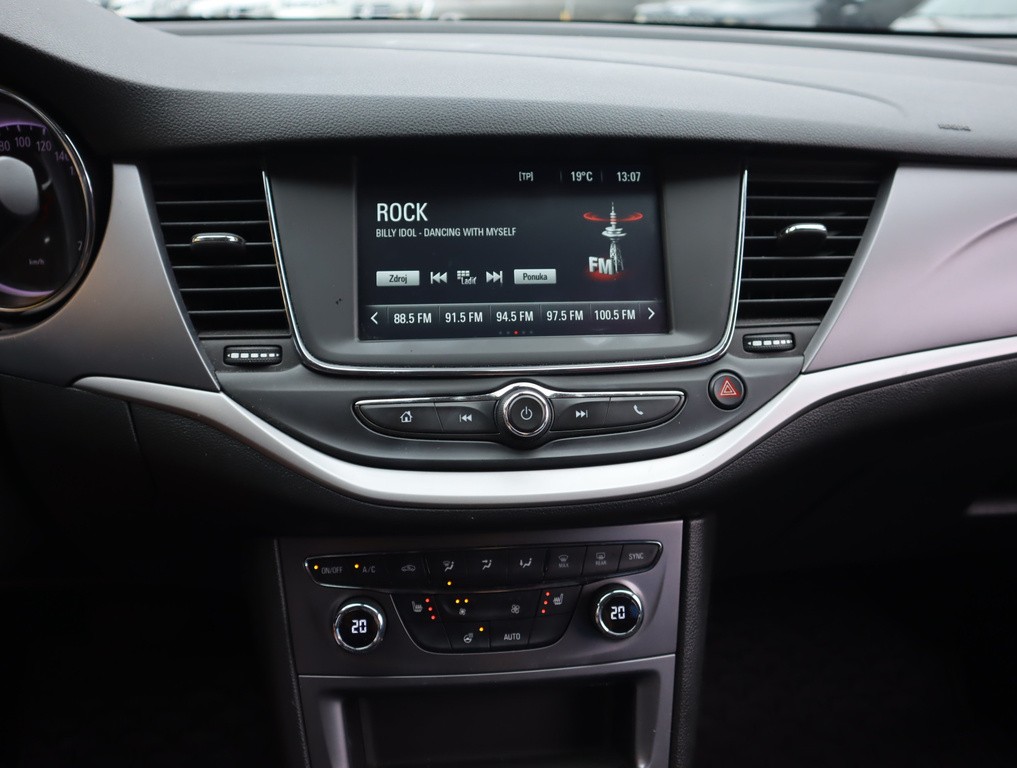 Opel Astra 1.6 CDTI Automat, Serv.kniha, Tempomat
