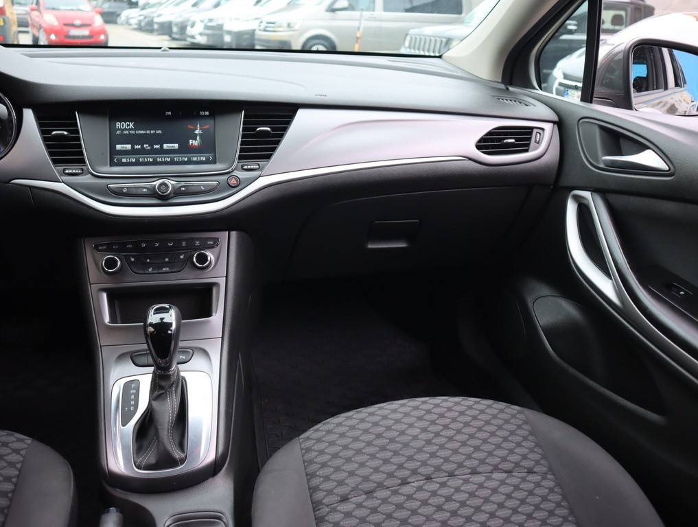 Opel Astra 1.6 CDTI Automat, Serv.kniha, Tempomat