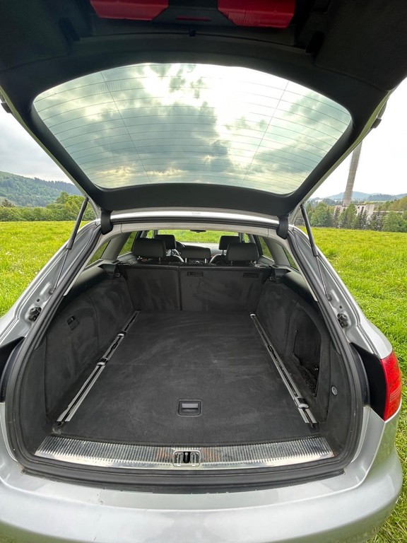 Audi A6 Avant 3.0 TDI quattro tiptronic