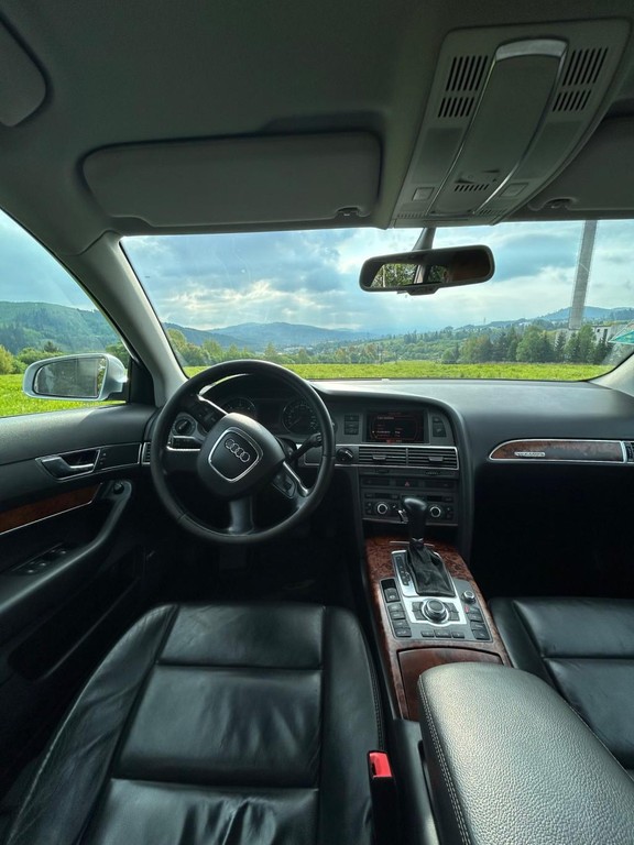 Audi A6 Avant 3.0 TDI quattro tiptronic