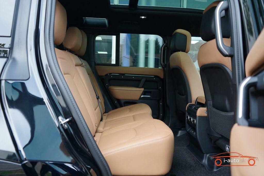 Land Rover Defender 110 D250 X-DYNAMIC SE