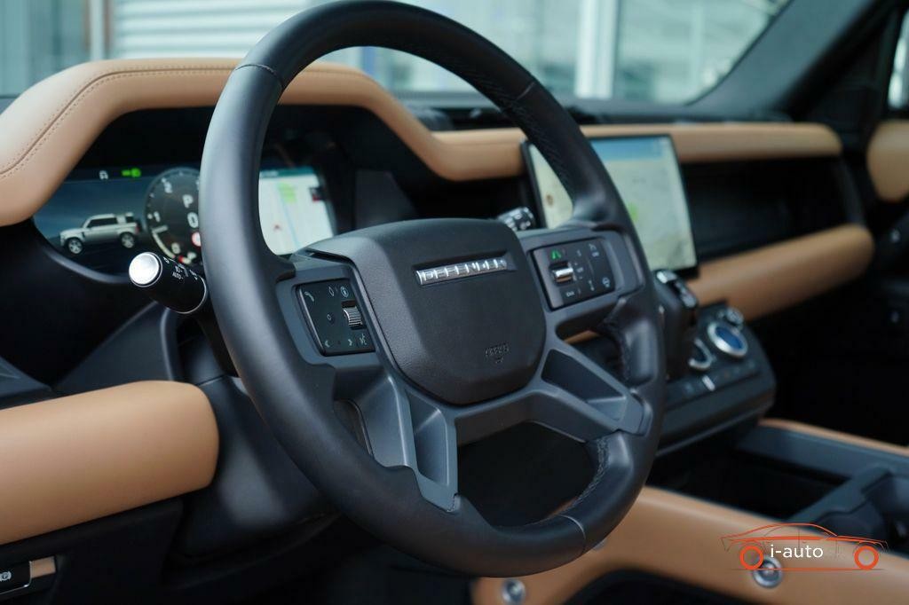 Land Rover Defender 110 D250 X-DYNAMIC SE