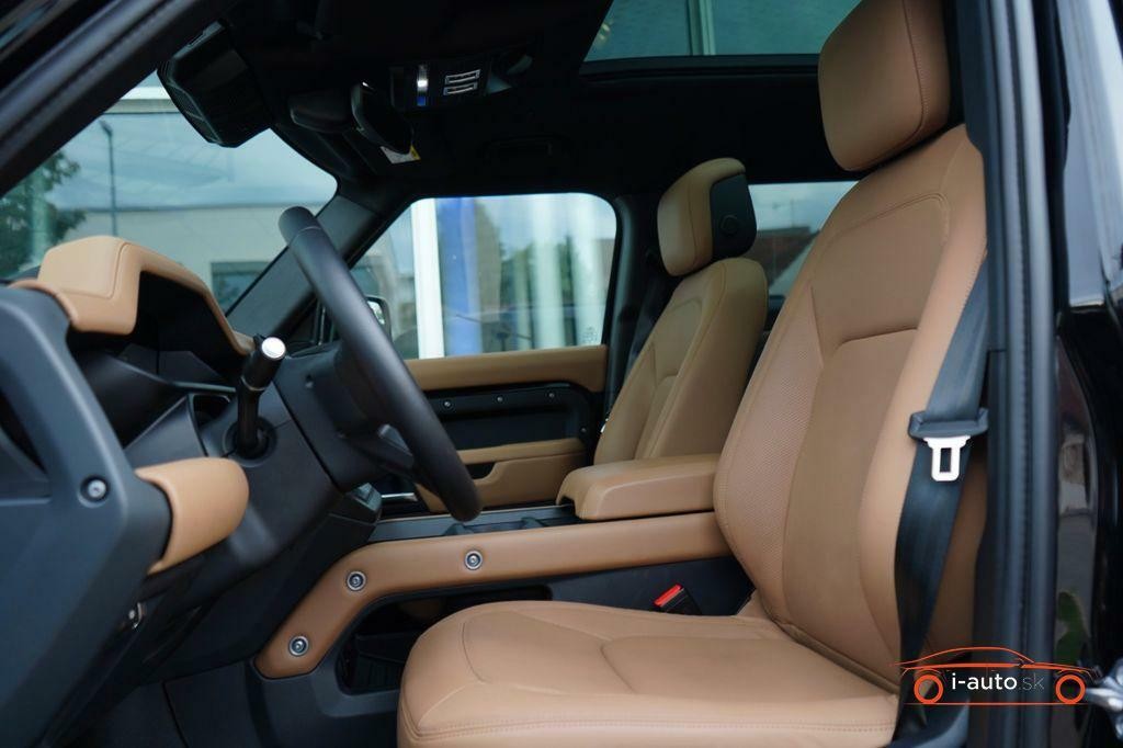 Land Rover Defender 110 D250 X-DYNAMIC SE