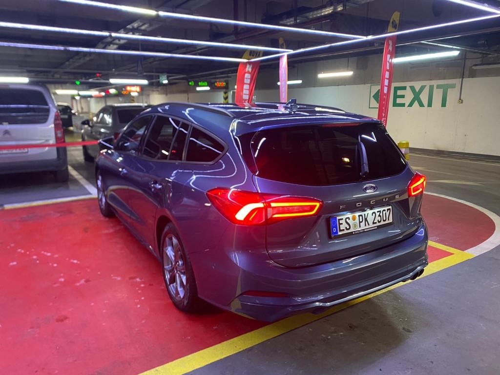 Ford Focus Kombi 2.0 TDCi EcoBlue ST Line A/T