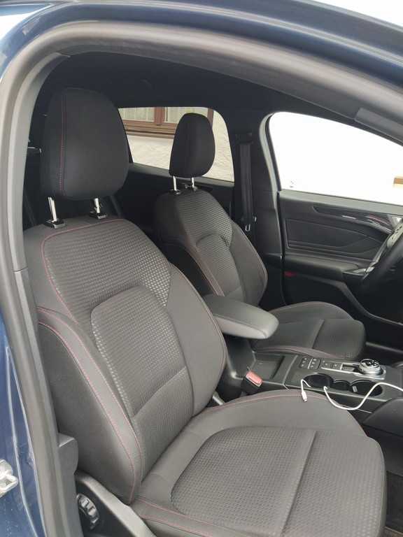 Ford Focus Kombi 2.0 TDCi EcoBlue ST Line A/T