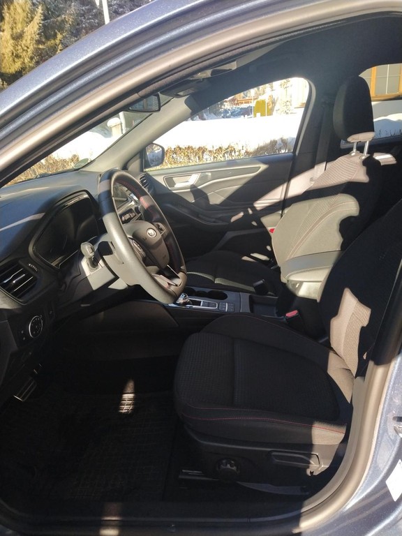 Ford Focus Kombi 2.0 TDCi EcoBlue ST Line A/T