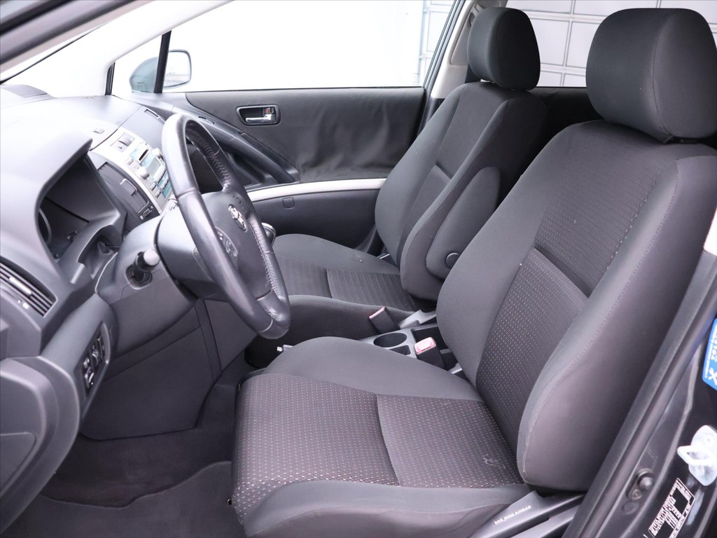 Toyota Corolla Verso 2.2 D-4D Edition