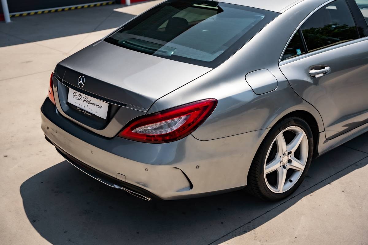 Mercedes-Benz CLS Kupé AMG Line / Multibeam LED / Distronic+ / Comand Online / TOP