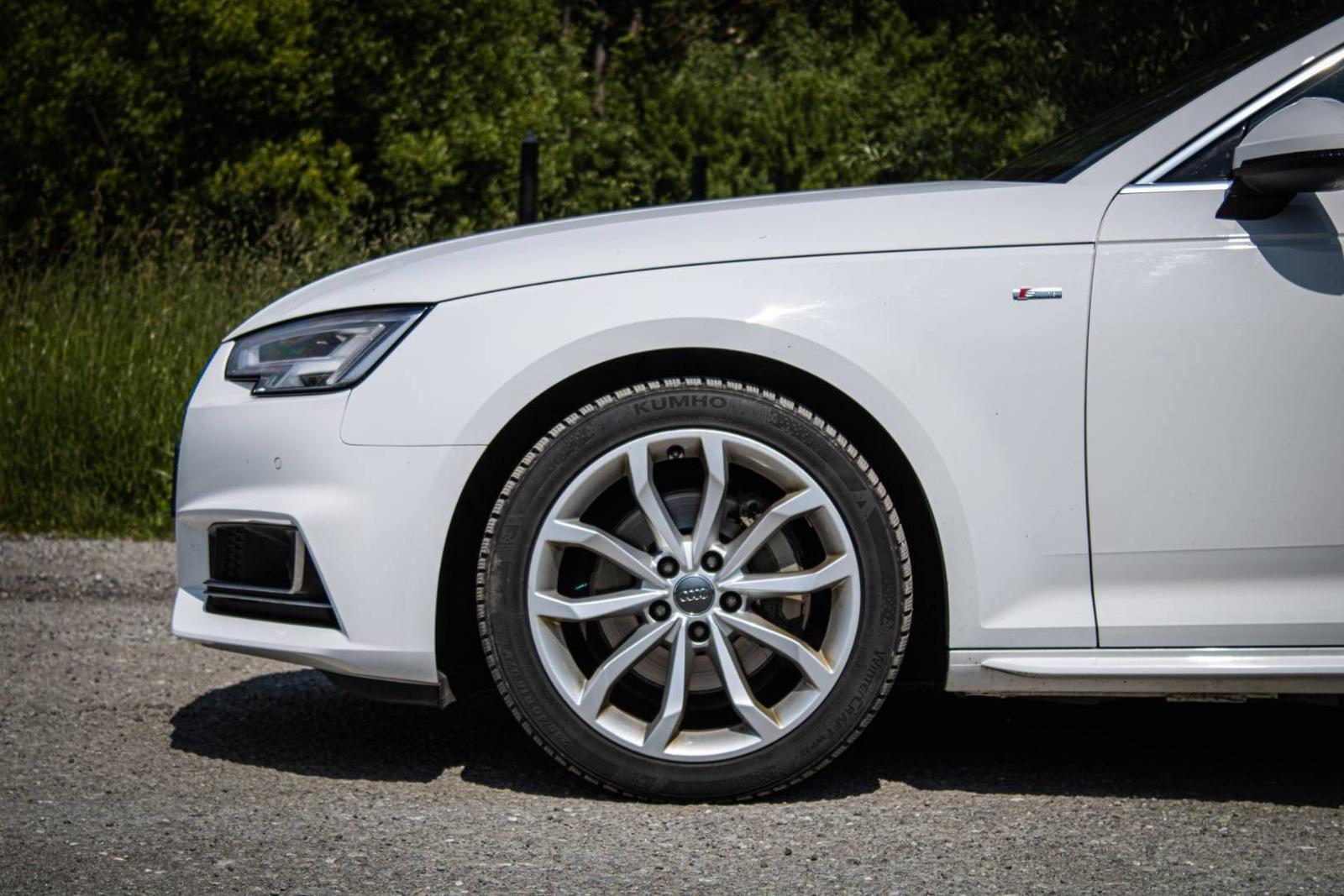 Audi A4 Avant 3.0 TDI V6 Quattro 3x Sline, Virtual cockpit, el. ťažné